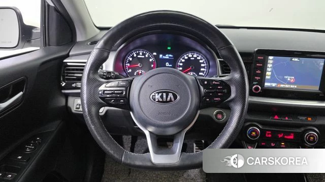 Kia Stonic 2018 Белый из Кореи, фото 6