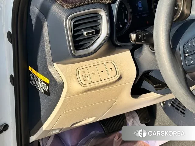 Hyundai Venue 2019 Белый из Кореи, фото 6