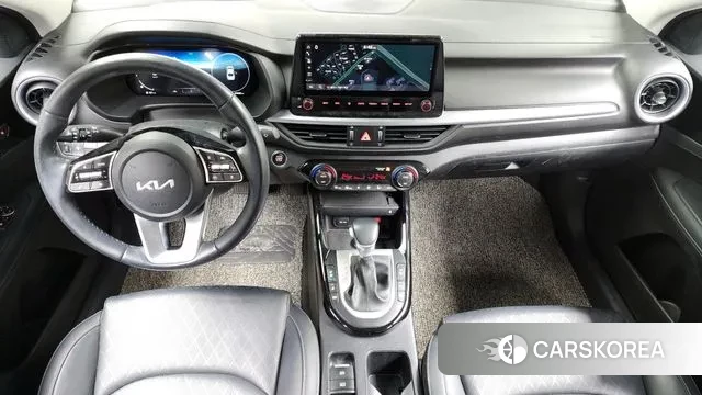 Kia The New K3 2nd generation 2021 Белый из Кореи, фото 6