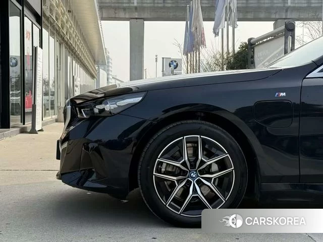 BMW i5 2025 Черный из Китая, фото 6