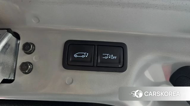 Hyundai Staria 2023 Серебряный из Кореи, фото 6