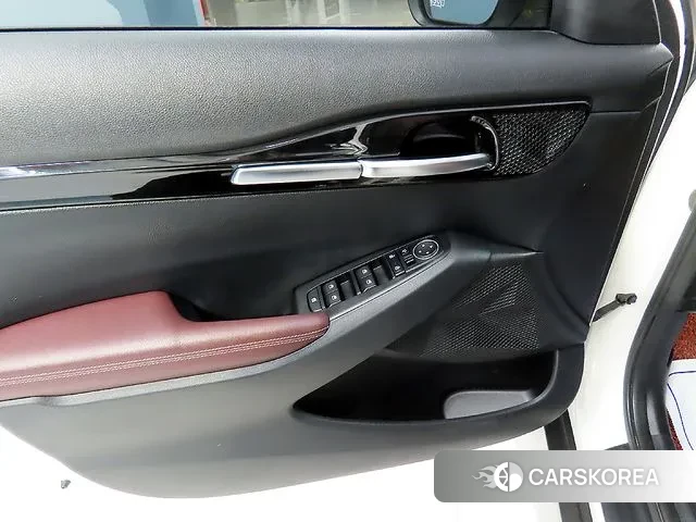 Kia Seltos 2019 Белый из Кореи, фото 6