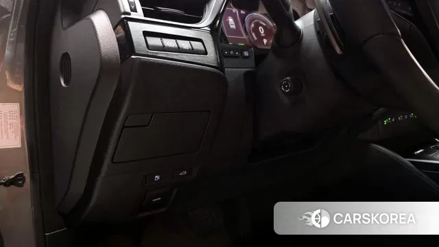 Lexus ES300h 7th generation 2023 Серебряный из Кореи, фото 6