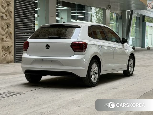 Volkswagen Polo 2023 Белый из Китая, фото 6
