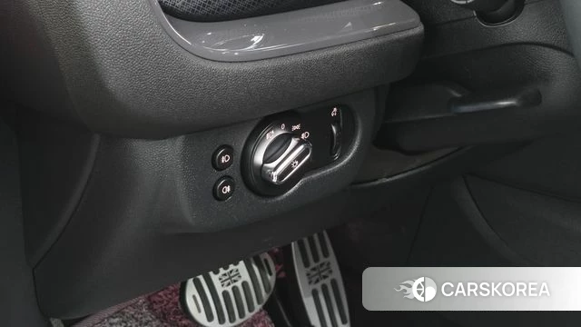 Mini Cooper S Clubman 2021 Красный из Кореи, фото 6