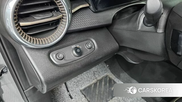Chevrolet (GM Daewoo) Trax Crossover 2024 Серебряный из Кореи, фото 6