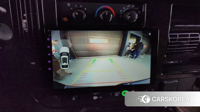 Chevrolet Express Van 2024 Черный из Кореи, фото 6