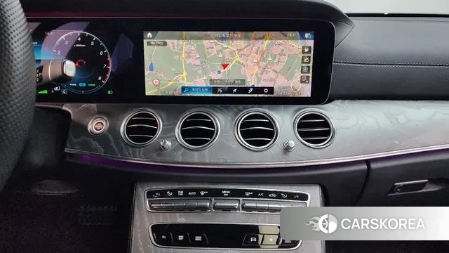 Mercedes-Benz E-Class W213 2021 Белый из Кореи, фото 6