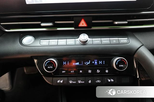 Hyundai Avante Hybrid (CN7) 2022 Белый из Кореи, фото 6
