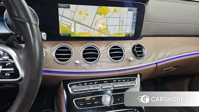 Mercedes-Benz E-Class W213 2020 Белый из Кореи, фото 6