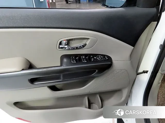 Kia The New Carnival 2018 Белый из Кореи, фото 6