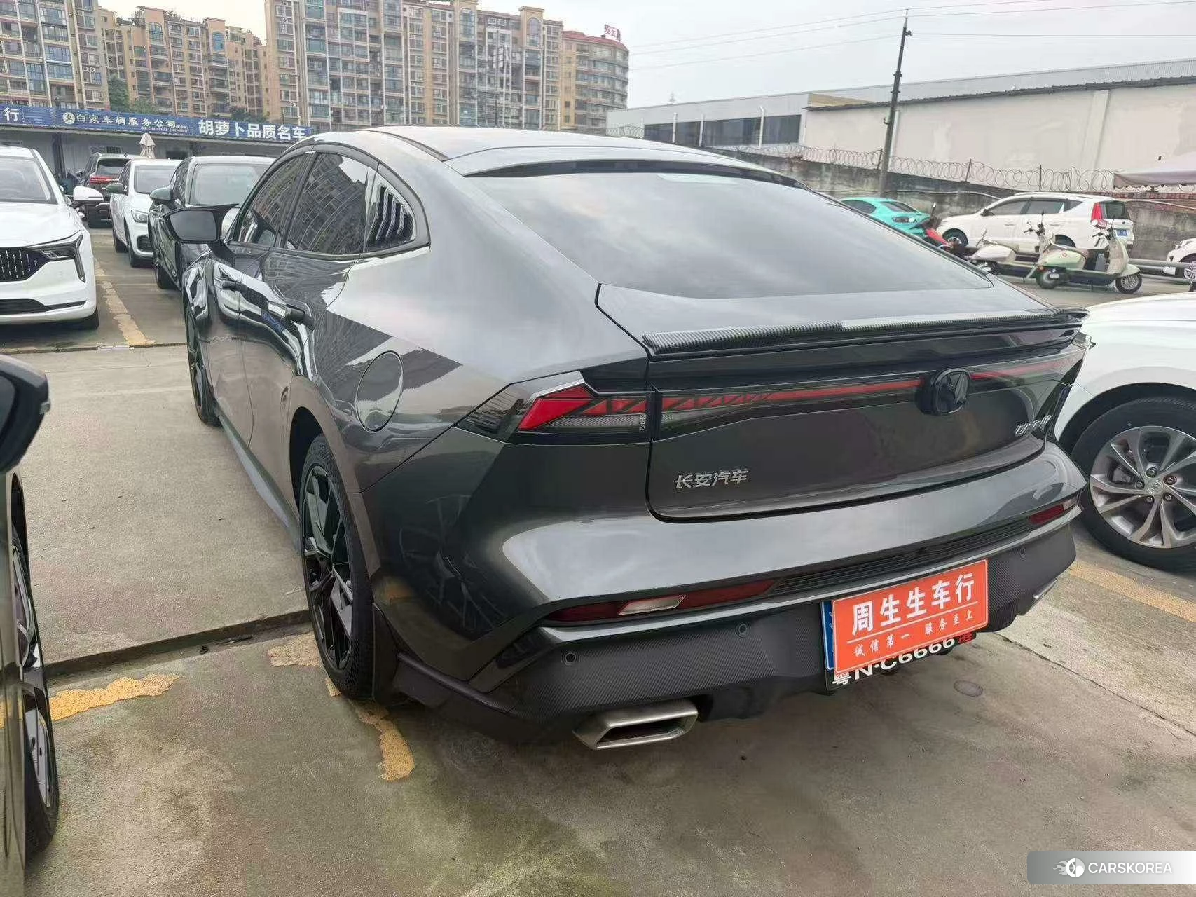 Chang'an UNI-V 2024 Темно-серый из Китая, фото 6