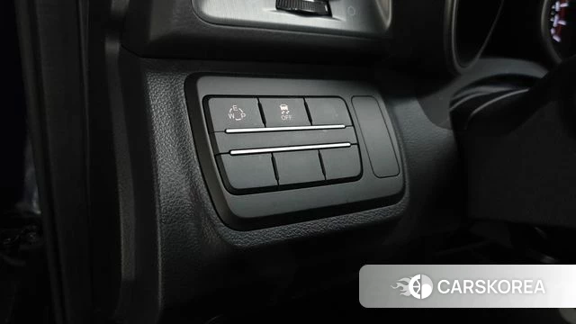 Ssangyong Tivoli Armor 2018 Синий из Кореи, фото 6