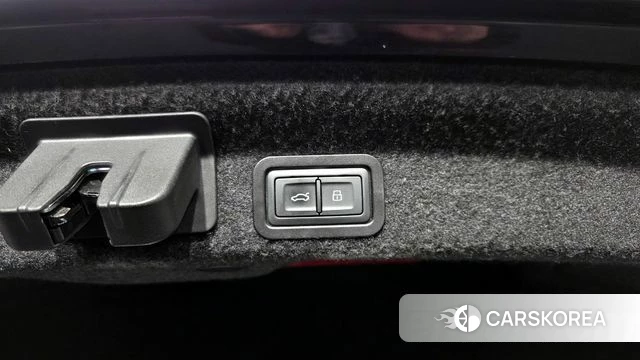 Audi A6 (C8) 2021 Черный из Кореи, фото 6