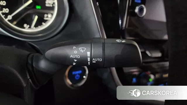 Toyota Camry (XV70) 2023 Серебряный из Кореи, фото 6