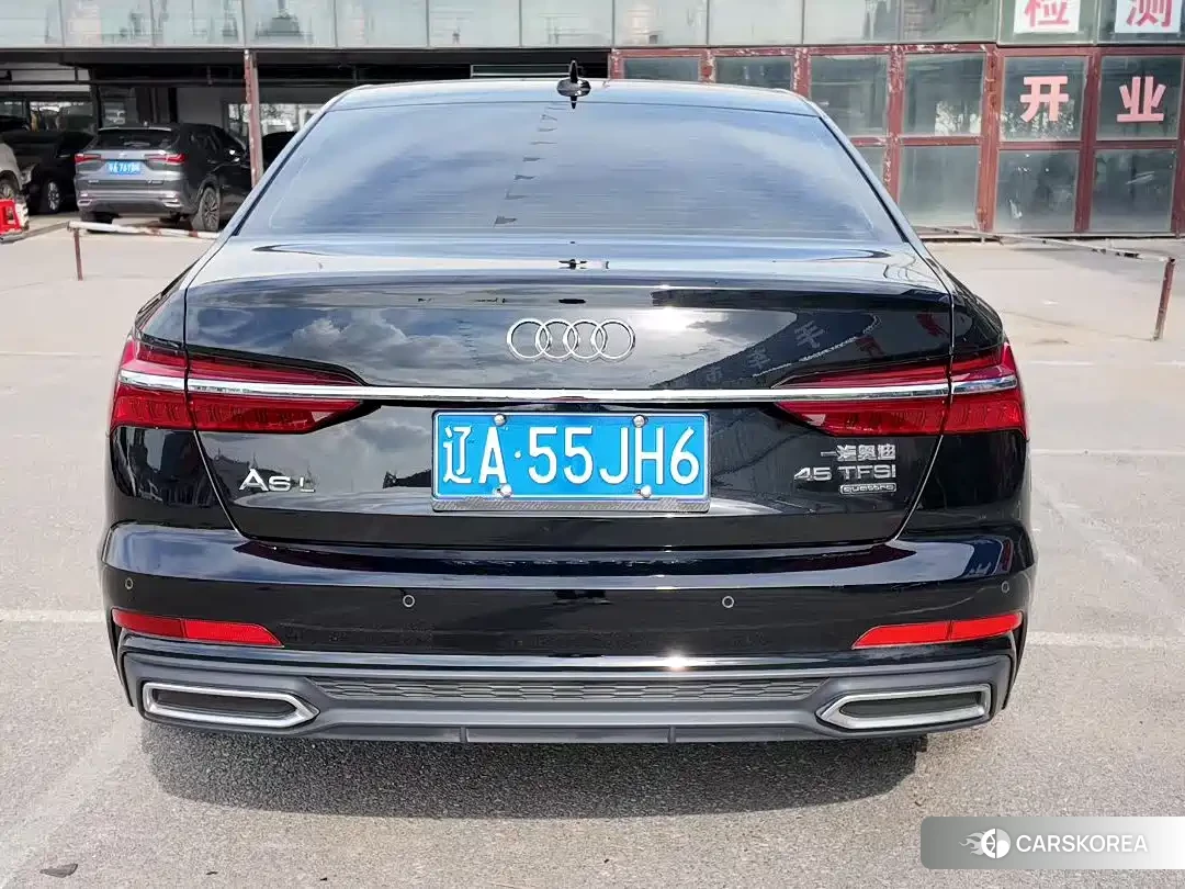 Audi A6L 2021 Черный из Китая, фото 6