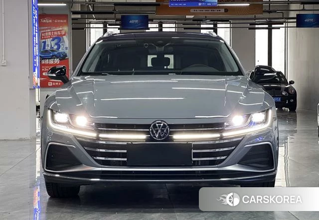 Volkswagen CC 2024 Темно-серый из Китая, фото 6