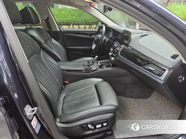 BMW 5 Series (G30) 2019 Синий из Кореи, фото 6