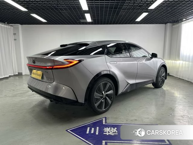 Toyota bZ5 2026 Темно-серый из Китая, фото 6