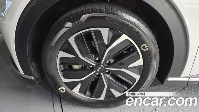 Kia EV6 2022 Белый из Кореи, фото 6