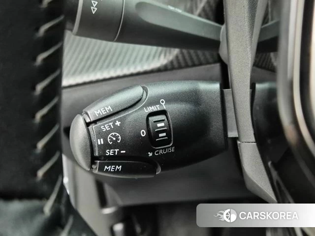 Peugeot e-2008 second generation 2022 Черный из Кореи, фото 6
