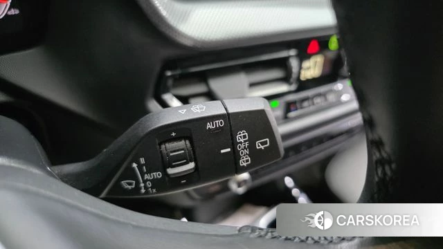 BMW 1 Series (F40) 2021 Белый из Кореи, фото 6
