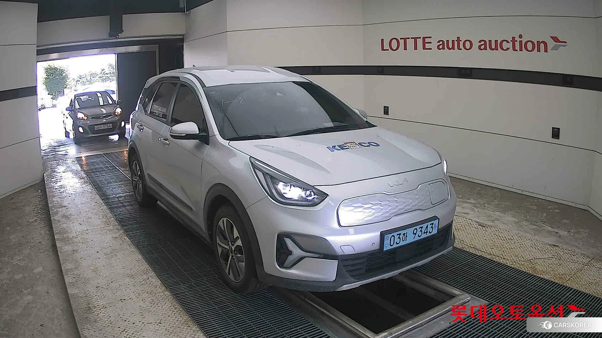 Kia Niro Plus 2023 Sparkling Silver из Кореи, фото 6