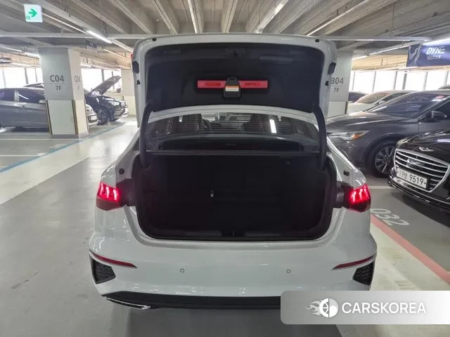 Audi A3 (8Y) 2022 Белый из Кореи, фото 6