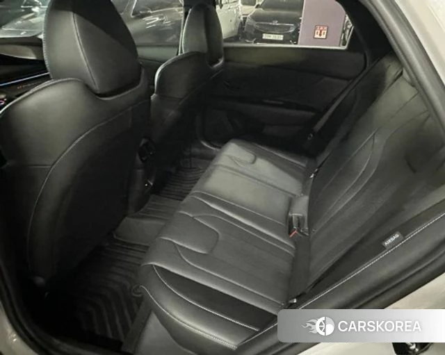 Hyundai The New Avante (CN7) 2024 Серебристо-серый из Кореи, фото 6