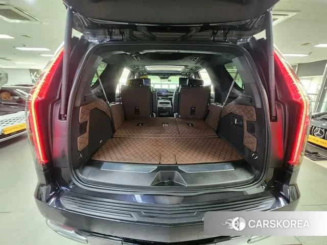 Cadillac Escalade 5th Generation 2023 Черный из Кореи, фото 6