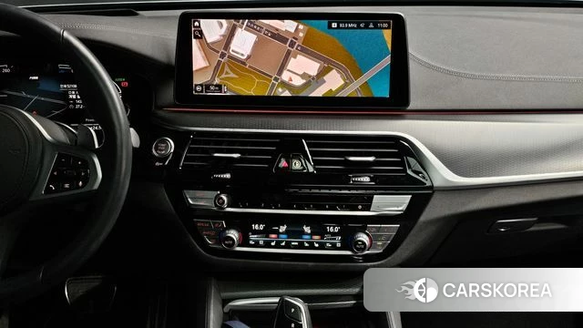 BMW 6 Series GT (G32) 2022 Серебристо-серый из Кореи, фото 6