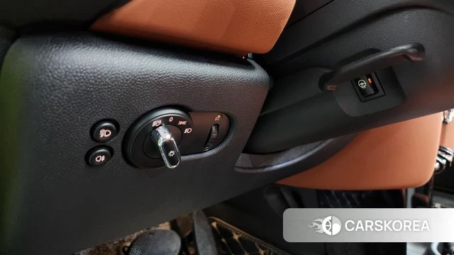 Mini Cooper S Convertible 2021 Светло-зеленый из Кореи, фото 6