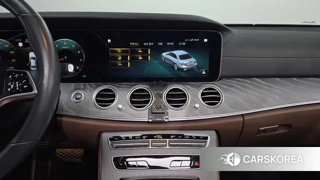 Mercedes-Benz E-Class W213 2022 Белый из Кореи, фото 6