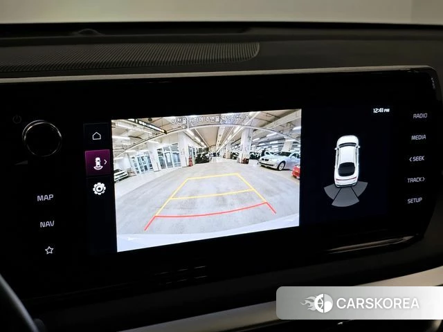 Kia K5 3rd generation 2023 Белый из Кореи, фото 6