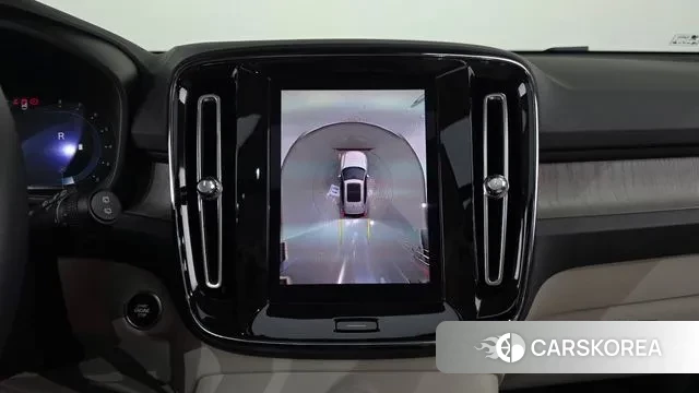 Volvo XC40 2023 Черный из Кореи, фото 6