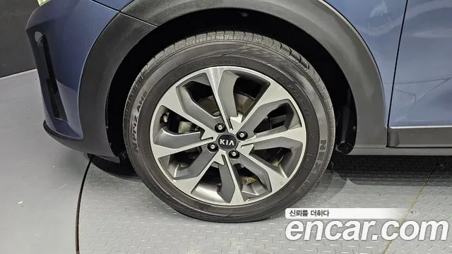 Kia Stonic 2018 Синий из Кореи, фото 6