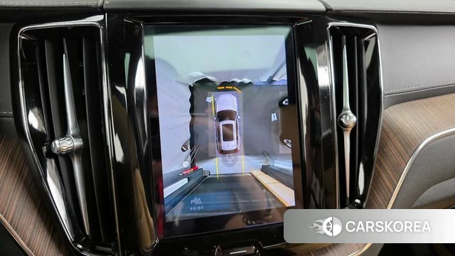 Volvo XC60 second Generation 2022 Белый из Кореи, фото 6