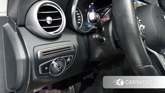 Mercedes-Benz C-Class W205 2019 Синий нефрит из Кореи, фото 6