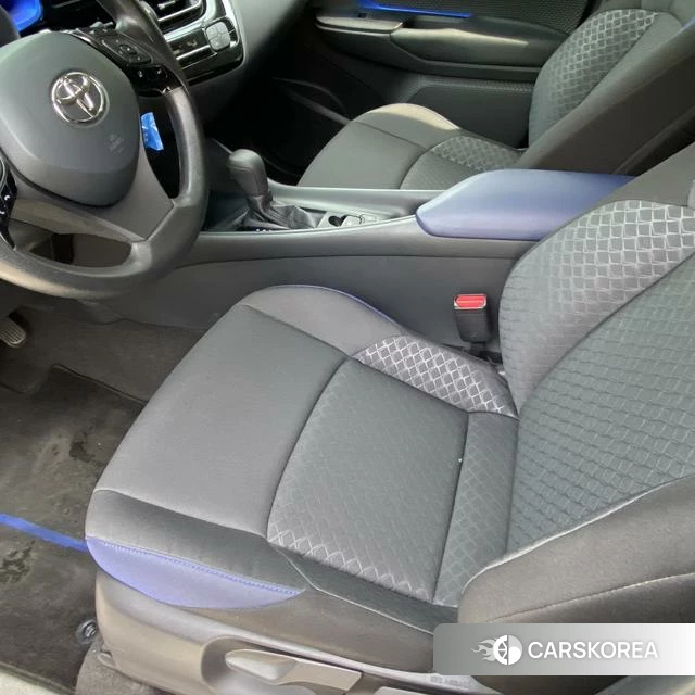 Toyota C-HR 2022 Белый из Китая, фото 6