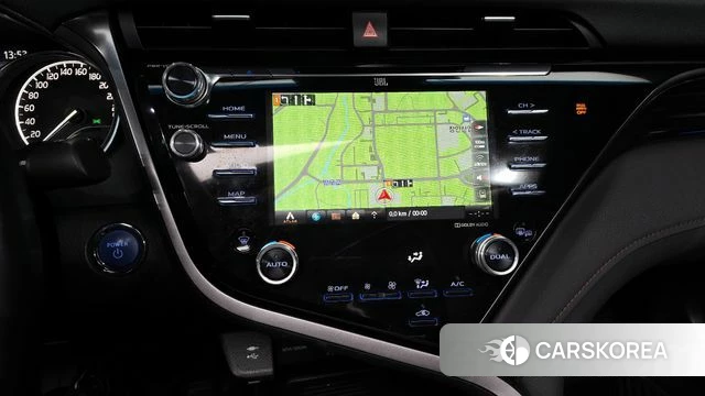 Toyota Camry (XV70) 2018 Коричневый из Кореи, фото 6