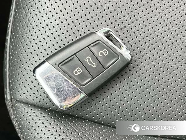 Volkswagen Passat 2023 Черный из Китая, фото 6