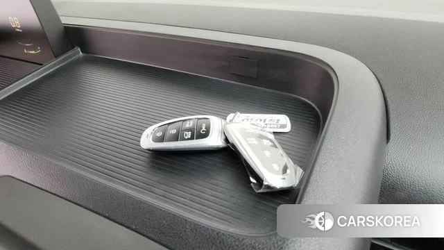 Hyundai Staria 2023 Черный из Кореи, фото 6