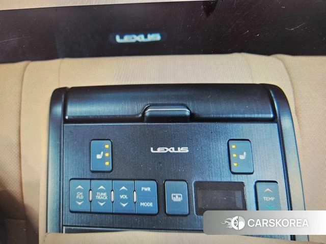 Lexus ES300h 7th generation 2024 Белый из Кореи, фото 6