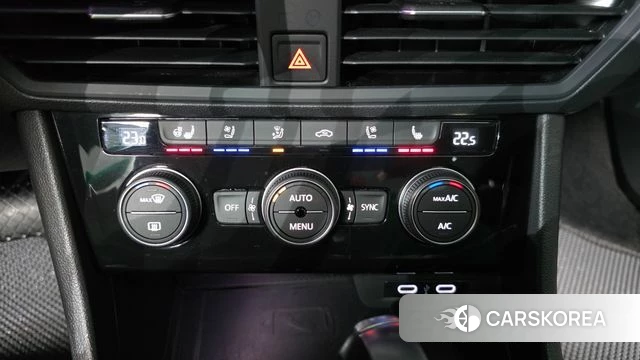 Volkswagen 7th Generation of Jetta 2021 Серебряный из Кореи, фото 6