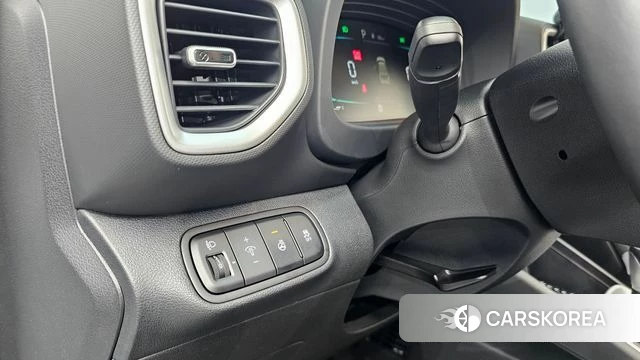 Hyundai Venue 2024 Белый из Кореи, фото 6