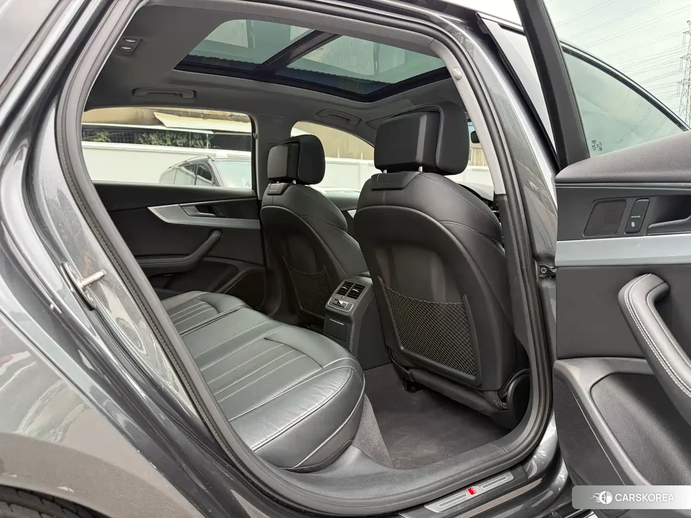 Audi A4L 2023 Silver/gray из Китая, фото 6