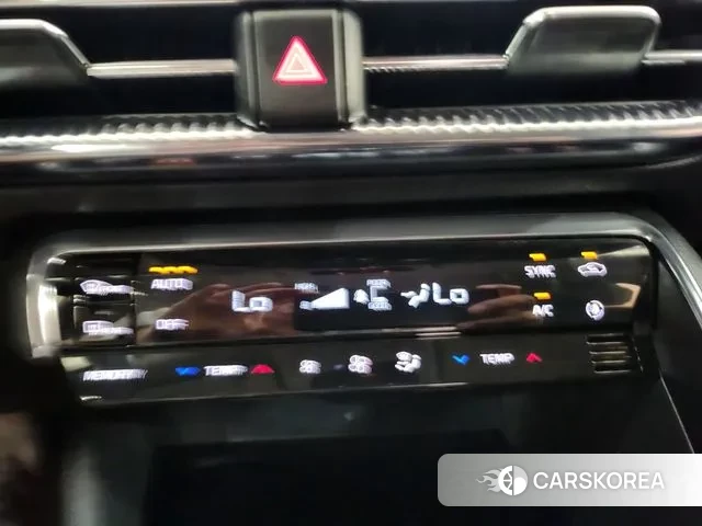 Kia K5 3rd generation 2023 Серый из Кореи, фото 6