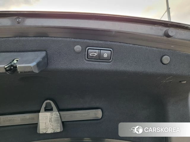 Hyundai Grandeur Hybrid (GN7) 2021 Черный из Кореи, фото 6