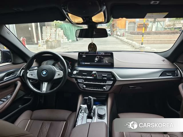 BMW 5 series PHEV 2023 Черный из Китая, фото 6