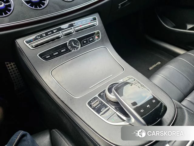 Mercedes-Benz E-Class W213 2018 Белый из Кореи, фото 6